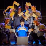 joshua-jenkins-and-the-company-of-the-curious-incident-of-the-dog-in-the-night-time-photobrinkhoffmogenburg